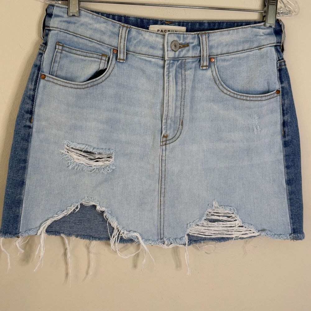 PacSun distressed 100% cotton denim jeans mini skirt two toned blue cowgirl 27”